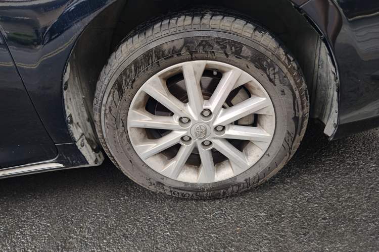 Used Toyota Camry 2013 2.0G Comfort Edition Right Front Wheel Hub