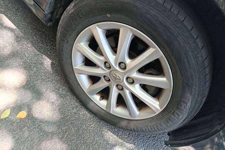 Used Toyota Camry 2013 200G Classic Luxury Edition Right Front Wheel Hub