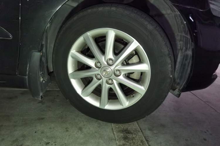 Used Toyota Camry 2013 200G Classic Luxury Edition Right Front Wheel Hub