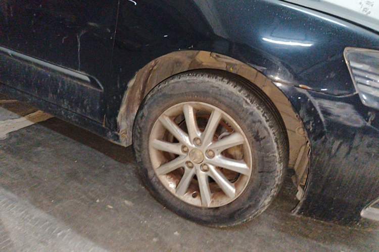 Used Toyota Camry 2013 200G Classic Luxury Edition Right Front Wheel Hub