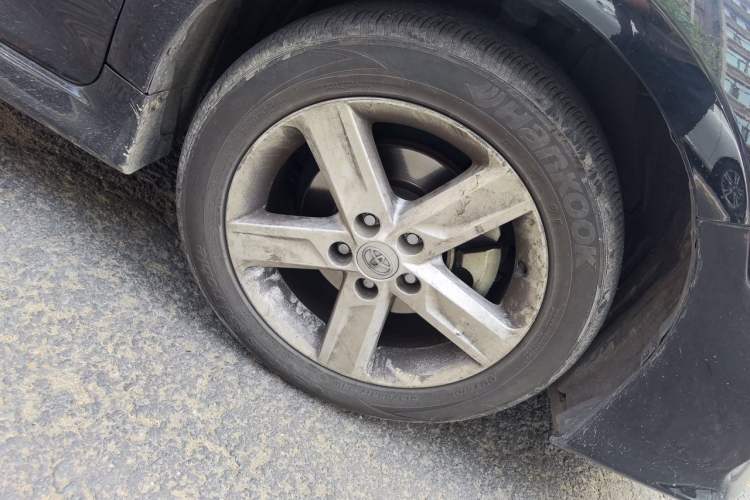 Used Toyota Camry 2013 2.0G Comfort Edition Right Front Wheel Hub