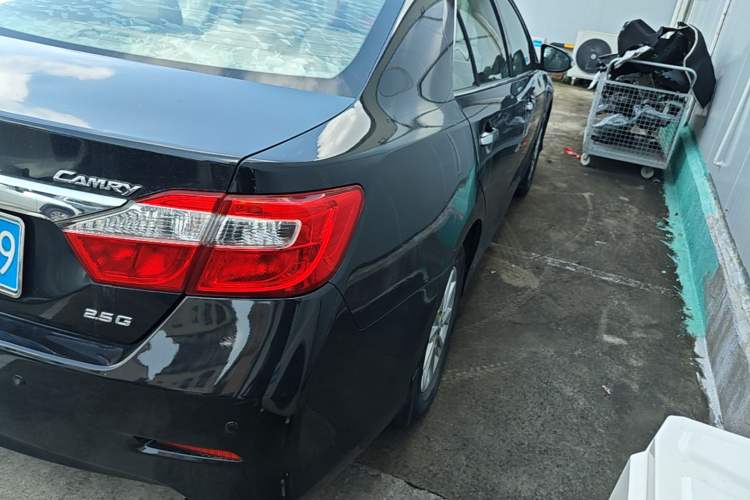 Used Toyota Camry 2013 2.5G Comfort Edition Right Rear Taillight