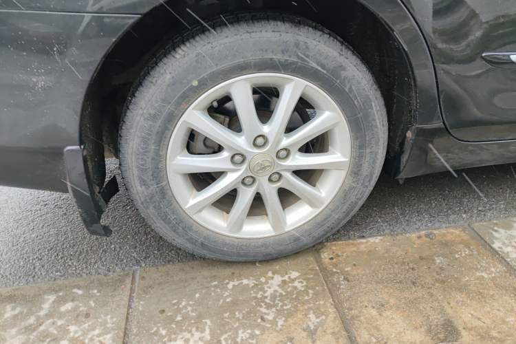 Used Toyota Camry 2013 200E Classic Elite Edition Right Rear Wheel Hub