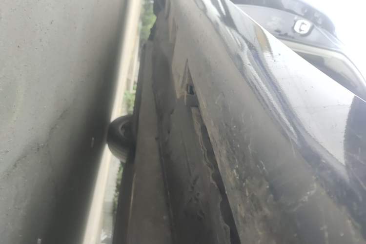Used Toyota Camry 2013 200G Classic Luxury Edition Right Side Sill