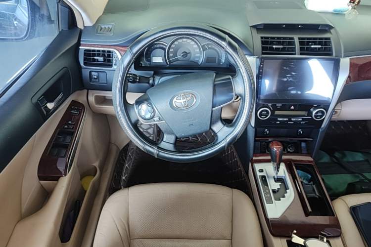 Used Toyota Camry 2013 2.5G Comfort Edition Steering Wheel