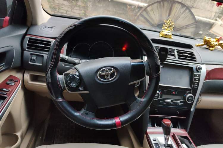 Used Toyota Camry 2013 2.5G Comfort Edition Steering Wheel