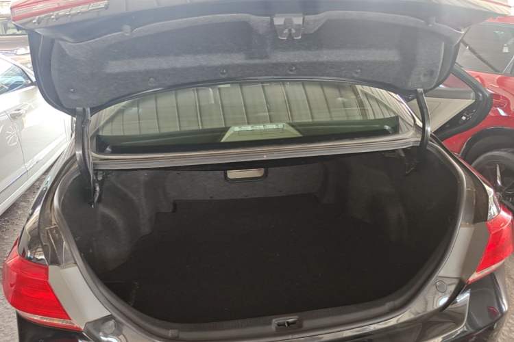 Used Toyota Camry 2013 200E Classic Elite Edition Trunk