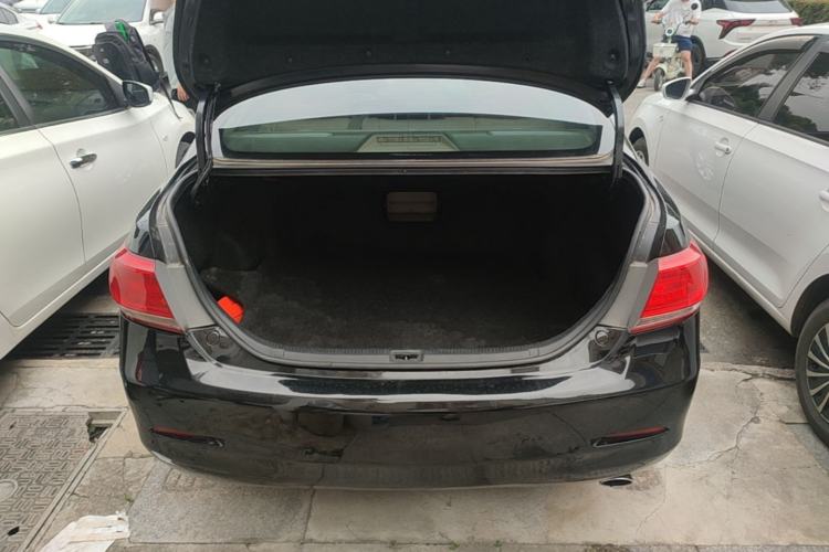 Used Toyota Camry 2013 200E Classic Elite Edition Trunk