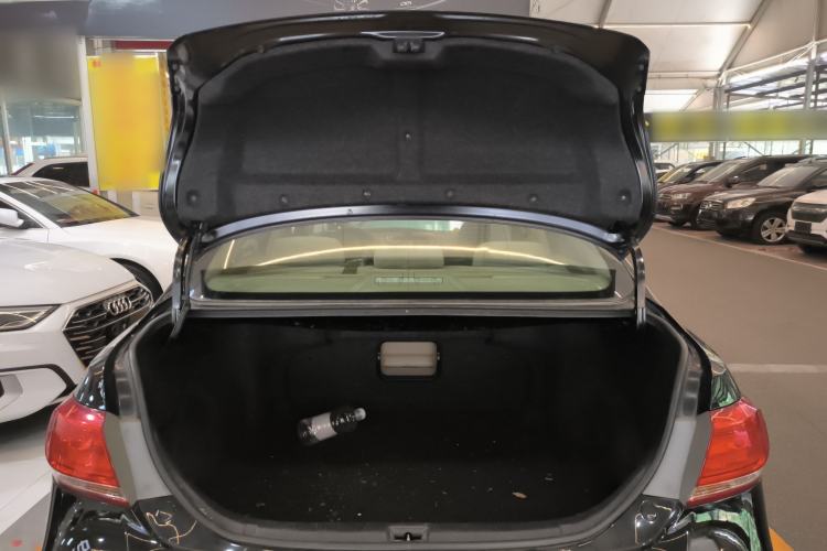 Used Toyota Camry 2013 200E Classic Elite Edition Trunk