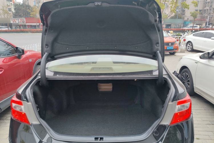 Used Toyota Camry 2013 2.0G Comfort Edition Trunk