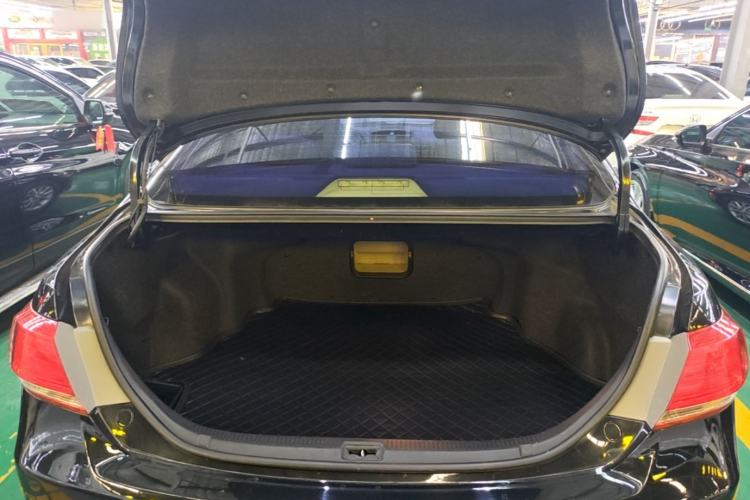 Used Toyota Camry 2013 200E Classic Elite Edition Trunk