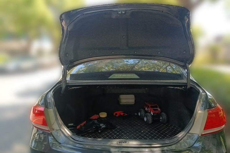 Used Toyota Camry 2013 200G Classic Luxury Edition Trunk
