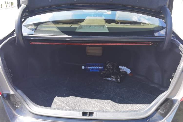 Used Toyota Camry 2013 2.0G Comfort Edition Trunk