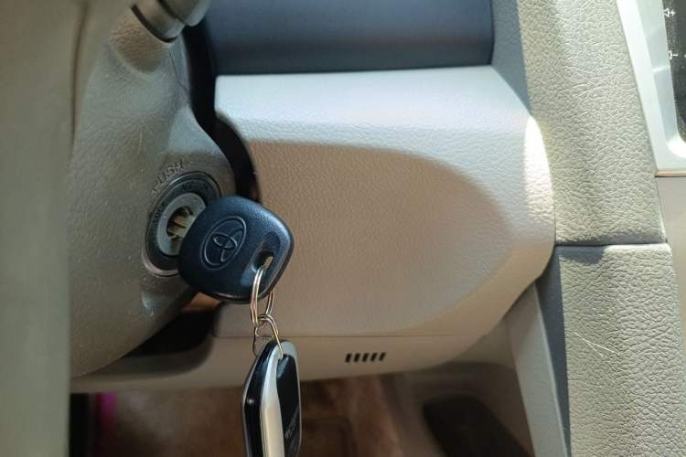 Used Toyota Camry 2013 200G Classic Luxury Edition Vehicle Key