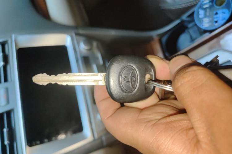 Used Toyota Camry 2013 200E Classic Elite Edition Vehicle Key
