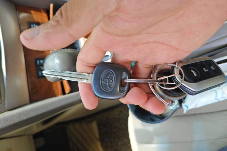 Used Toyota Camry 2013 200G Classic Luxury Edition Vehicle Key