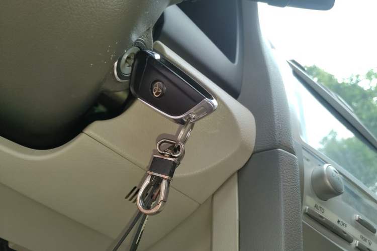 Used Toyota Camry 2013 200G Classic Luxury Edition Vehicle Key