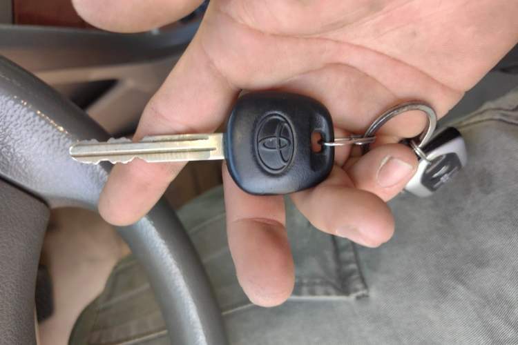 Used Toyota Camry 2013 200E Classic Elite Edition Vehicle Key