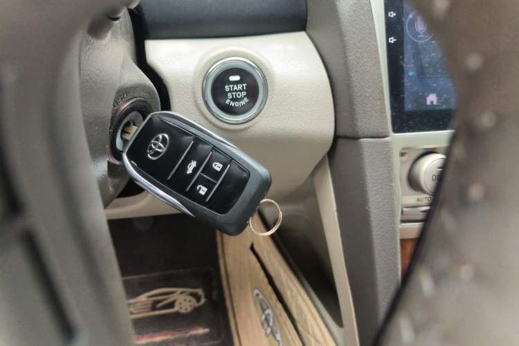 Used Toyota Camry 2013 200G Classic Luxury Edition Vehicle Key