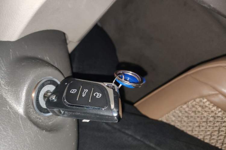 Used Toyota Camry 2013 200E Classic Elite Edition Vehicle Key