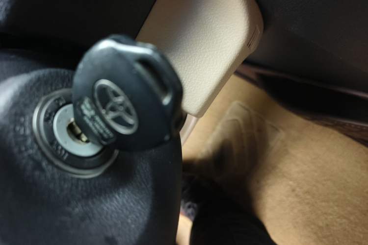 Used Toyota Camry 2013 2.5G Comfort Edition Vehicle Key