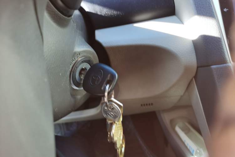 Used Toyota Camry 2013 200E Classic Elite Edition Vehicle Key