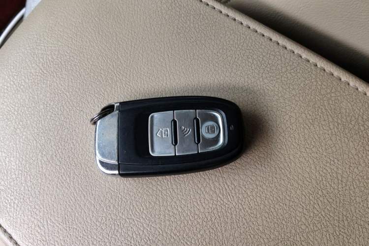Used Toyota Camry 2013 2.5G Comfort Edition Vehicle Key