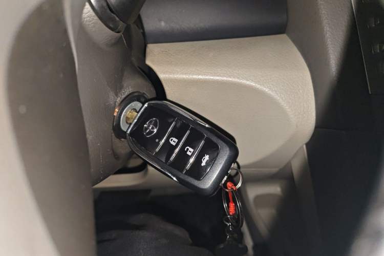 Used Toyota Camry 2013 200E Classic Elite Edition Vehicle Key