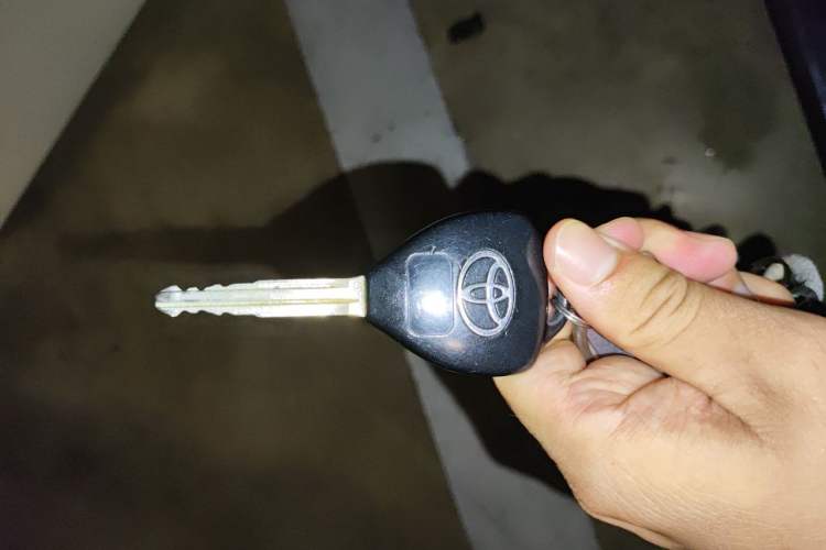 Used Toyota Camry 2013 2.5G Comfort Edition Vehicle Key