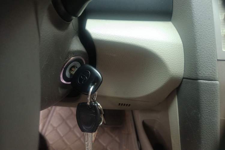 Used Toyota Camry 2013 200E Classic Elite Edition Vehicle Key