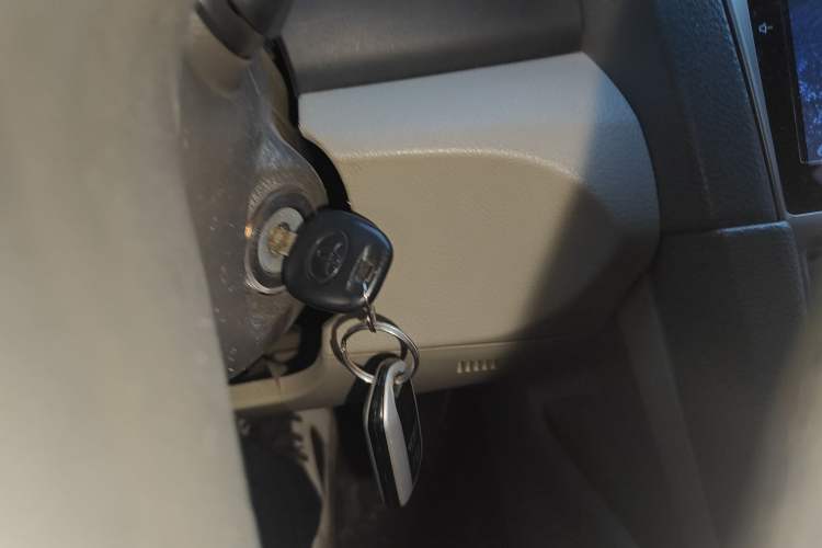 Used Toyota Camry 2013 200E Classic Elite Edition Vehicle Key