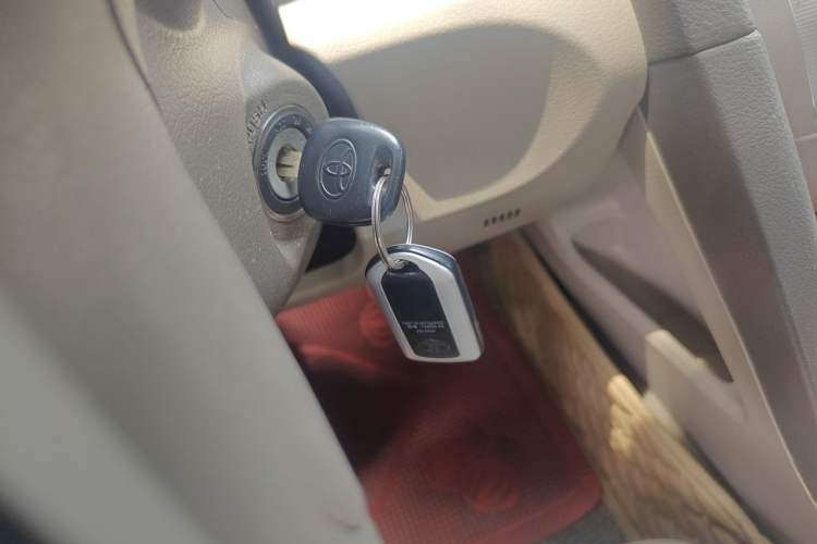 Used Toyota Camry 2013 200G Classic Luxury Edition Vehicle Key