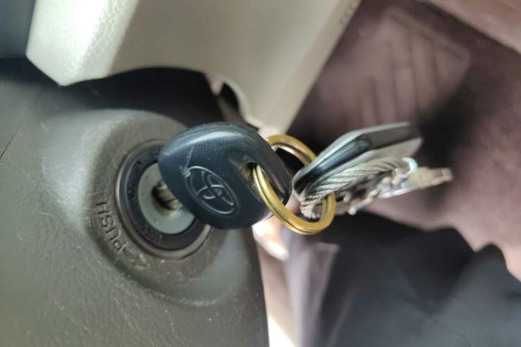 Used Toyota Camry 2013 200G Classic Luxury Edition Vehicle Key