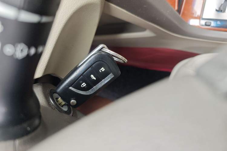 Used Toyota Camry 2013 200G Classic Luxury Edition Vehicle Key