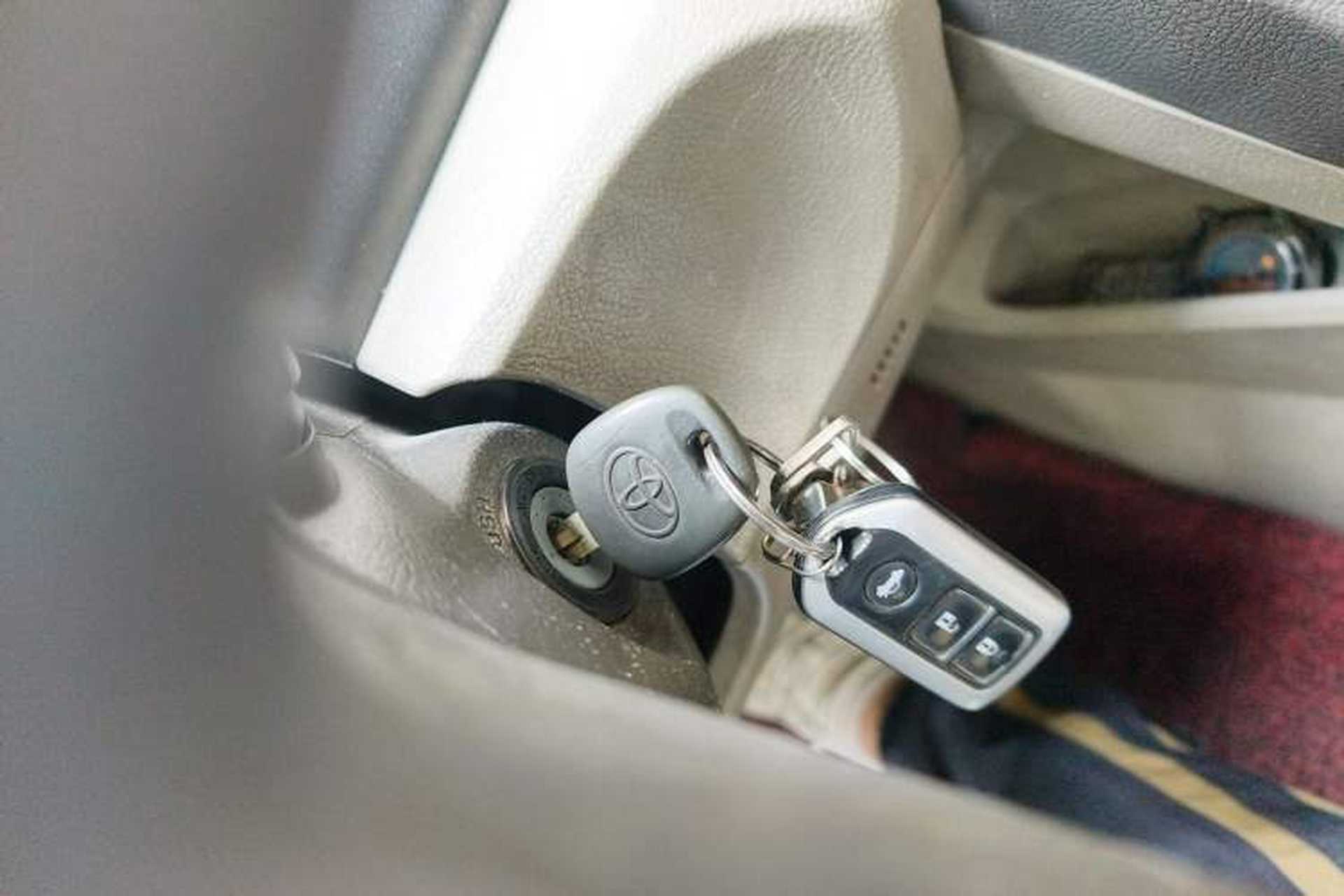 Used Toyota Camry 2013 200G Classic Luxury Edition Vehicle Key
