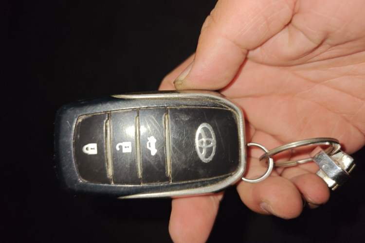 Used Toyota Camry 2013 2.5G Comfort Edition Vehicle Key