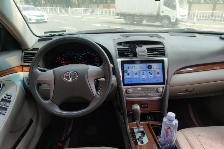 Used Toyota Camry 2013 200E Classic Elite Edition Center Console