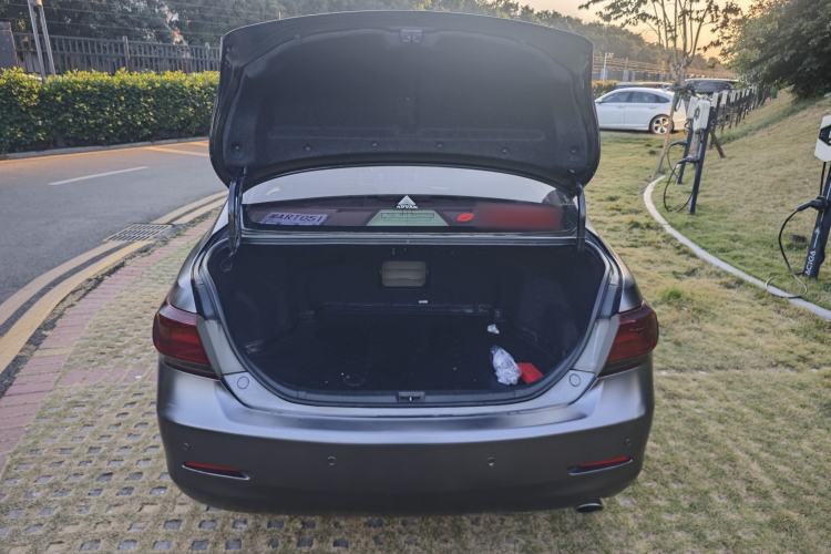 Used Toyota Camry 2013 200E Classic Elite Edition Trunk
