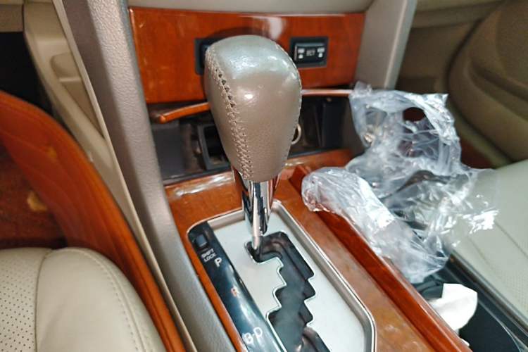 Used Toyota Camry 2013 200G Classic Luxury Edition Gear Lever
