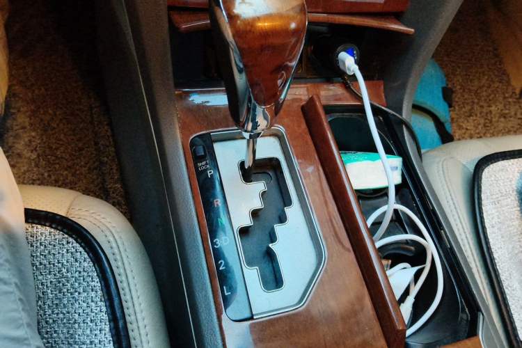 Used Toyota Camry 2013 200G Classic Luxury Edition Gear Lever