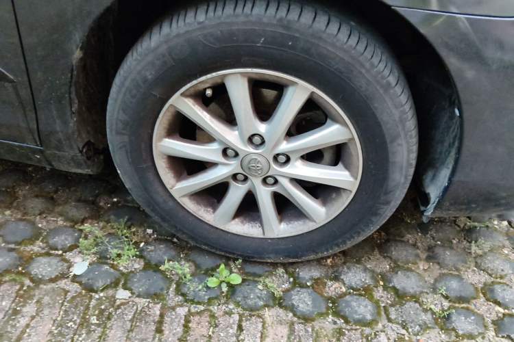 Used Toyota Camry 2013 200G Classic Luxury Edition Right Front Wheel Hub