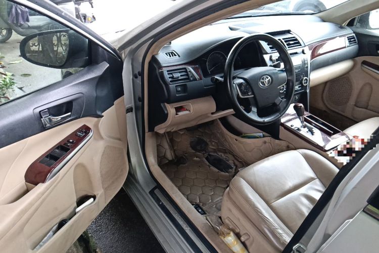 Used Toyota Camry 2013 2.0G Comfort Edition Driver Seat