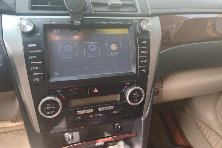 Used Toyota Camry 2013 2.0G Comfort Edition Audio And AC Panel