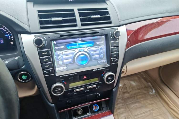 Used Toyota Camry 2013 2.5G Comfort Edition Audio And AC Panel