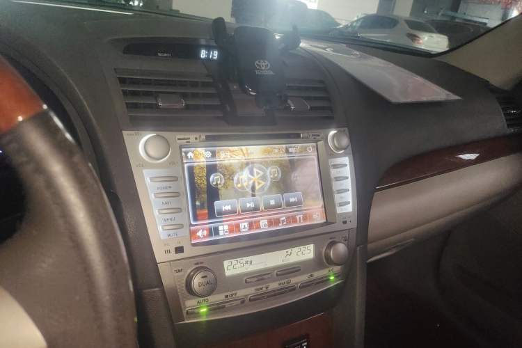 Used Toyota Camry 2013 200G Classic Luxury Edition Audio And AC Panel