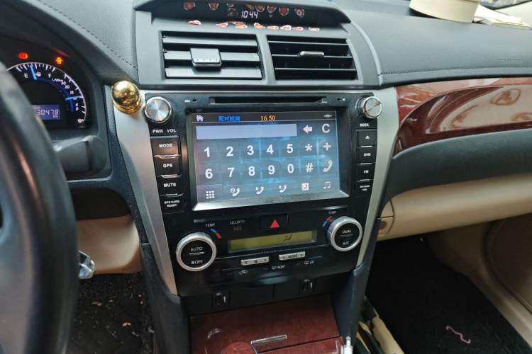 Used Toyota Camry 2013 2.0G Comfort Edition Audio And AC Panel
