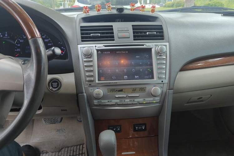 Used Toyota Camry 2013 200G Classic Luxury Edition Audio And AC Panel