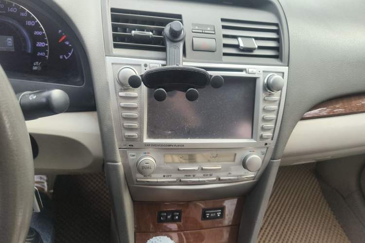 Used Toyota Camry 2013 200G Classic Luxury Edition Audio And AC Panel