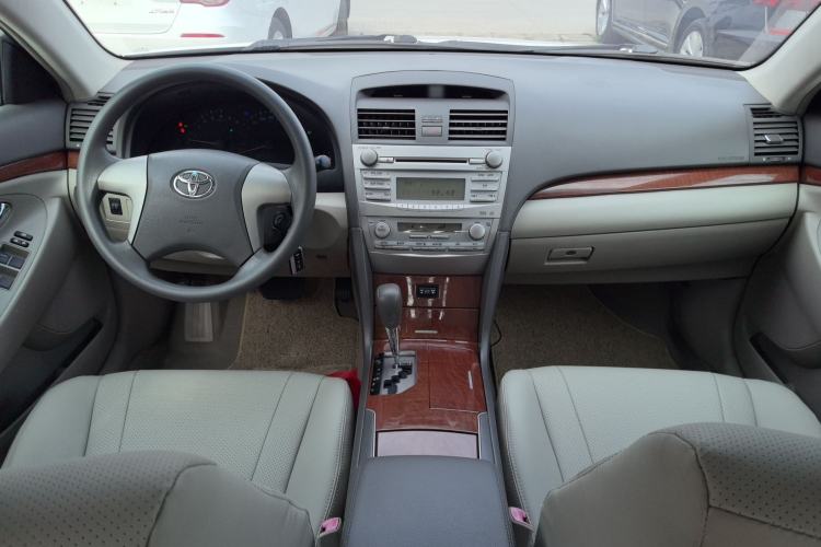 Used Toyota Camry 2013 200E Classic Elite Edition Center Console