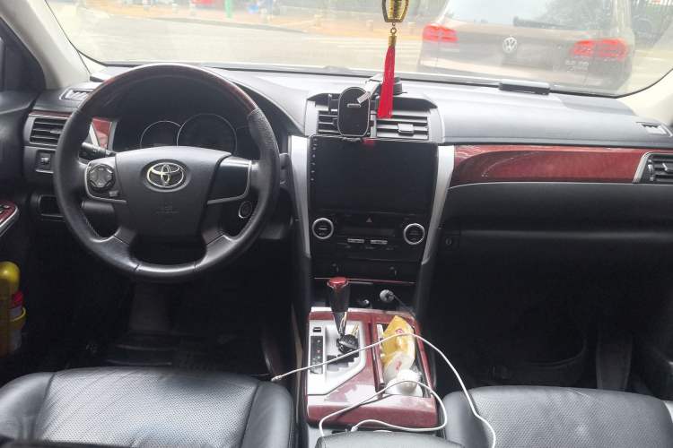 Used Toyota Camry 2013 2.0G Comfort Edition Center Console